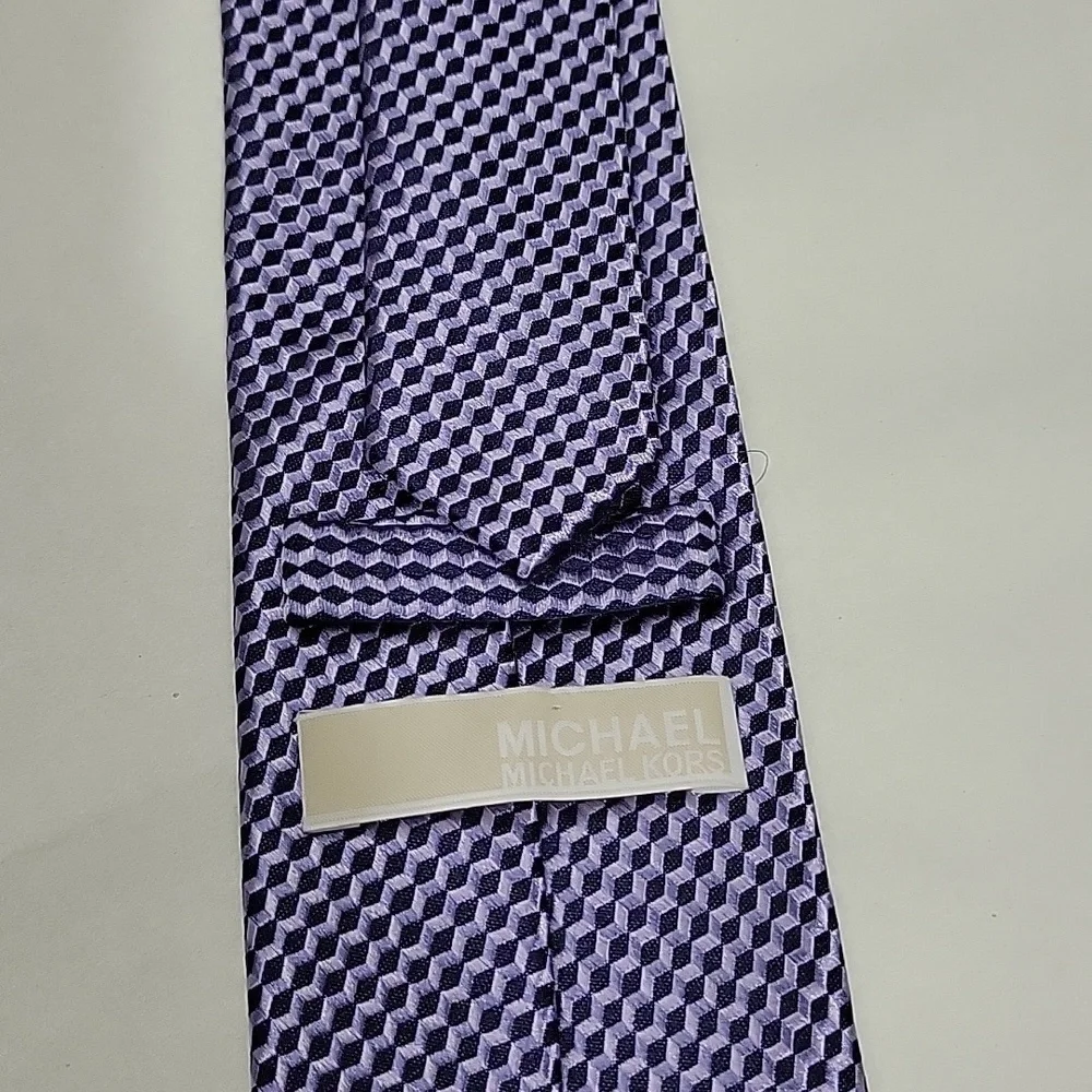 Michael kors men's purple diagonal tie